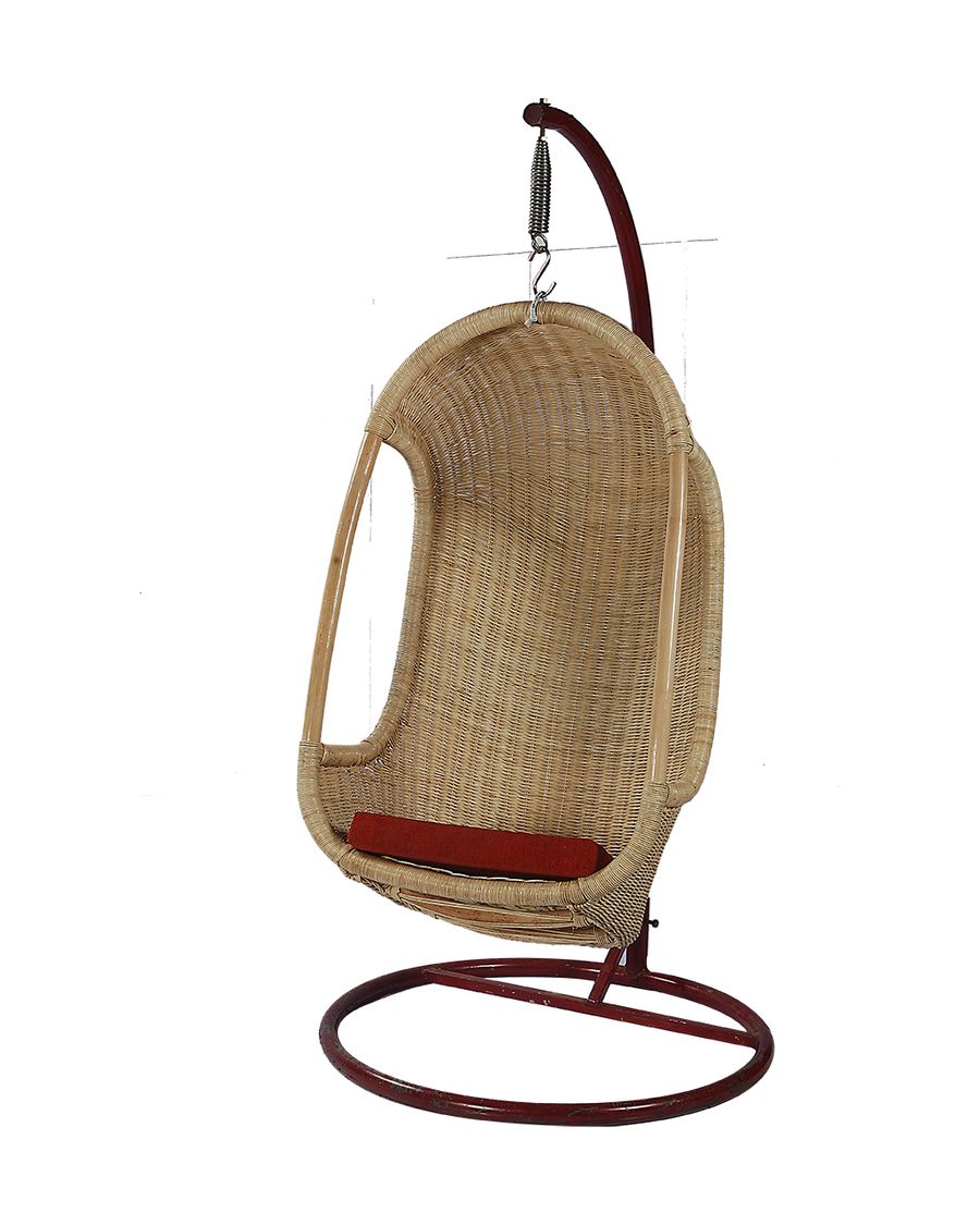 Hanging egg chair by Agus India, catalogue code AE 137 B